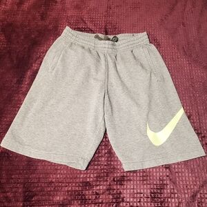 Nike Sweat Shorts Grey Basketball Sports Drawstring Men Size MED. Pre-owned